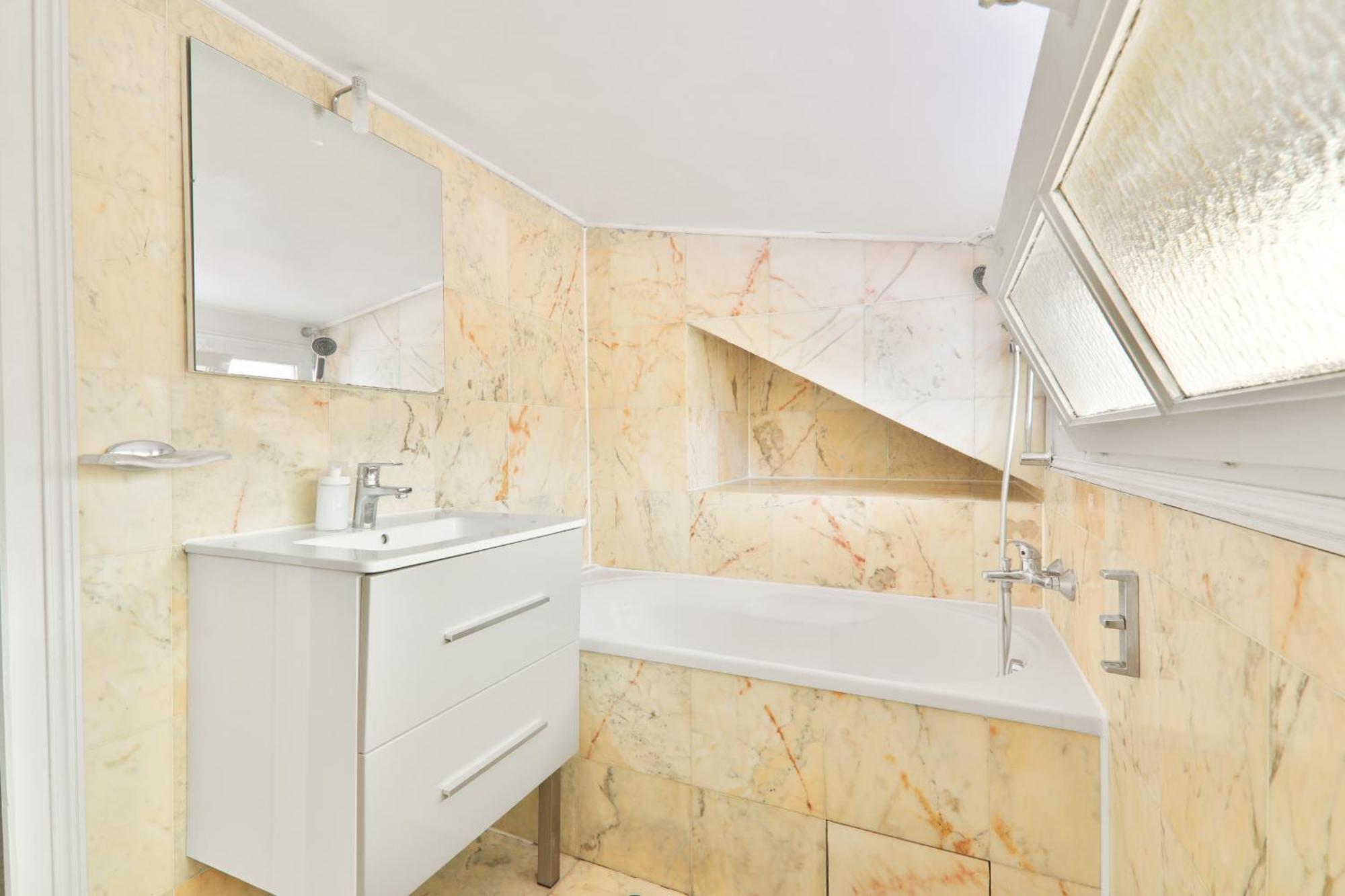 Apartment Quartier Place De La Bastille Free Netflix *